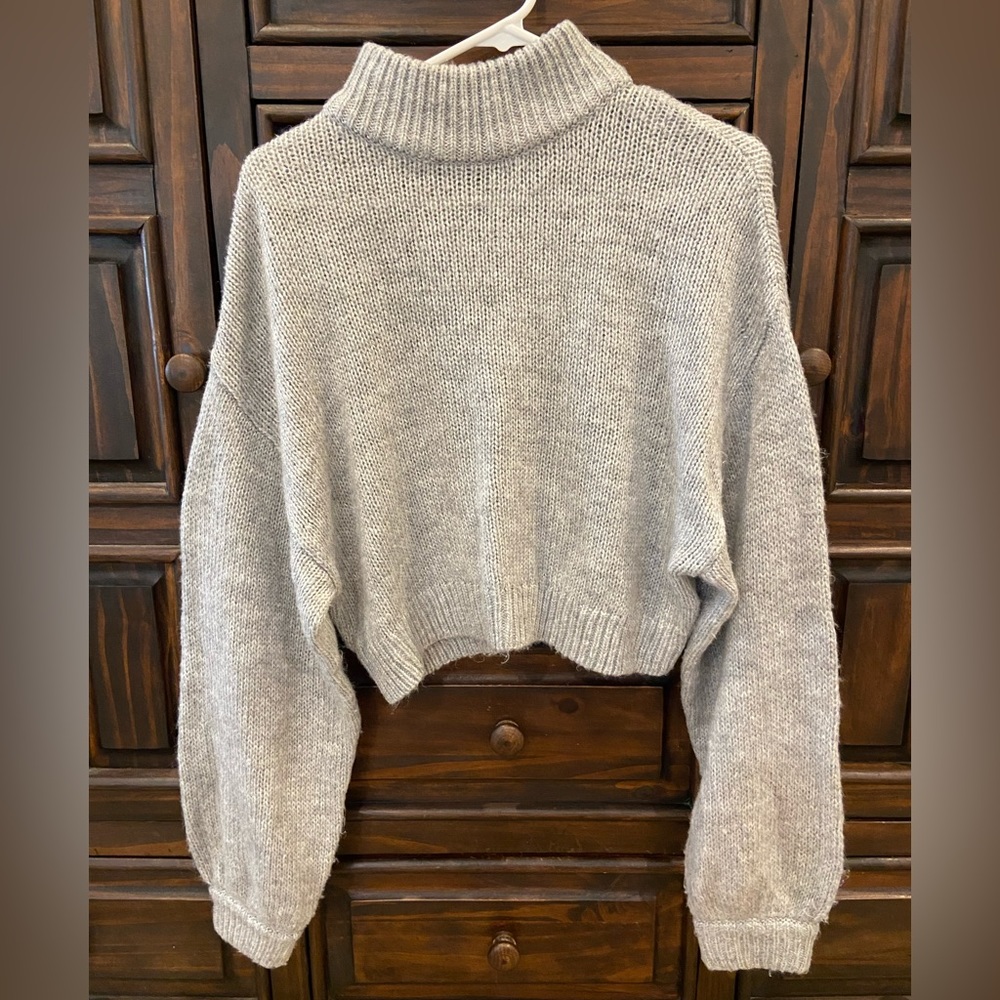 H&M Sweater